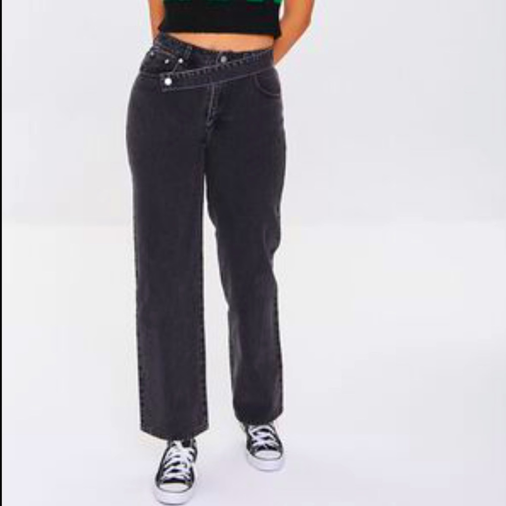 CrissCross belt straight leg Jean forever 21